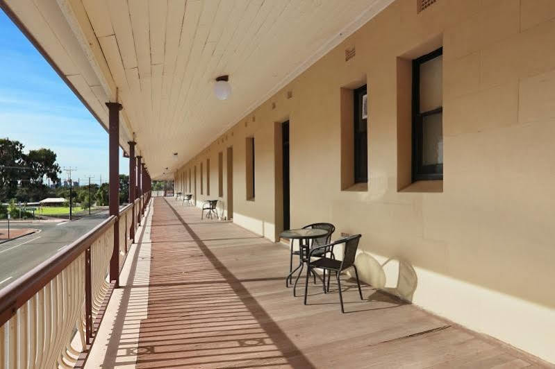 Whyalla Playford Apartments ภายนอก รูปภาพ